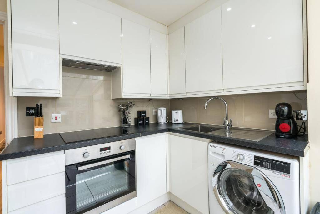 Stylish 2bed With Sky Window Appartamento *
