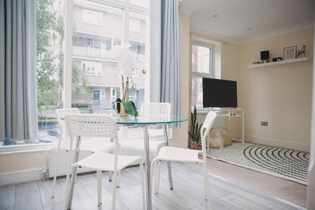 Stylish 2bed With Sky Window Appartamento